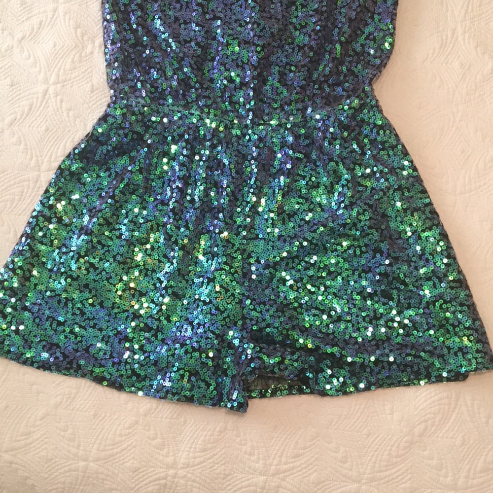 Sequin Halter Romper By Bcbgeneration Size Medium - image 3